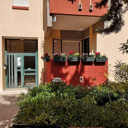 Garden Luxury Apartment